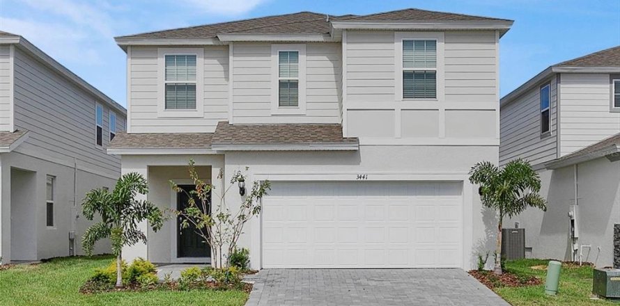 House in Davenport, Florida 7 bedrooms, 300.45 sq.m. № 2222743