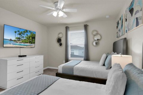 House in Davenport, Florida 7 bedrooms, 300.45 sq.m. № 2222743 - photo 15
