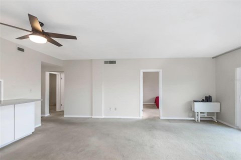 Condominio en venta en Saint Petersburg, Florida, 2 dormitorios, 125.42 m2 № 1824600 - foto 13