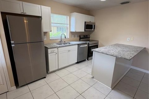 Appartement à louer à Palm Coast, Floride: 2 chambres, 102.19 m2 № 2377877 - photo 3