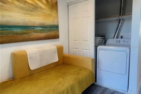 Condominio en alquiler en Orlando, Florida, 2 dormitorios, 95.88 m2 № 2115217 - foto 8