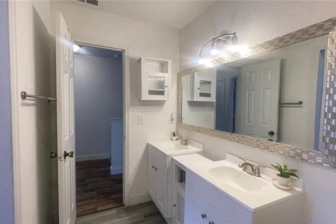 Condominio en alquiler en Orlando, Florida, 2 dormitorios, 95.88 m2 № 2115217 - foto 18