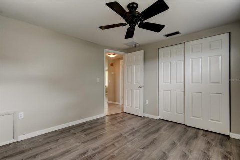 House in New Port Richey, Florida 2 bedrooms, 104.52 sq.m. № 1819170 - photo 29