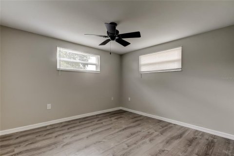 House in New Port Richey, Florida 2 bedrooms, 104.52 sq.m. № 1819170 - photo 27