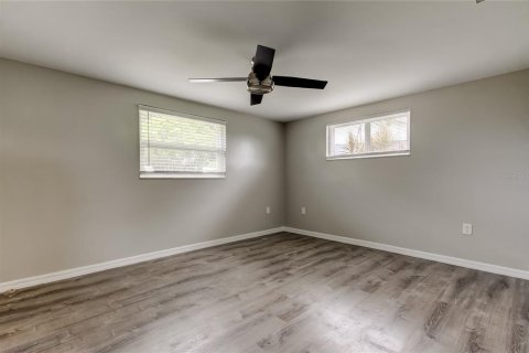 House in New Port Richey, Florida 2 bedrooms, 104.52 sq.m. № 1819170 - photo 21