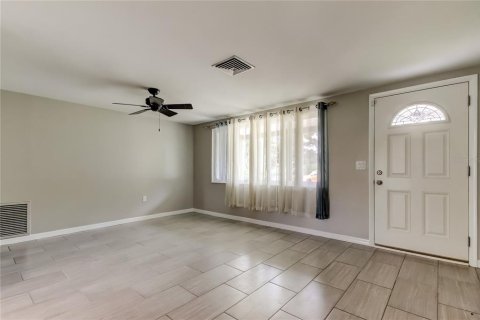 House in New Port Richey, Florida 2 bedrooms, 104.52 sq.m. № 1819170 - photo 4