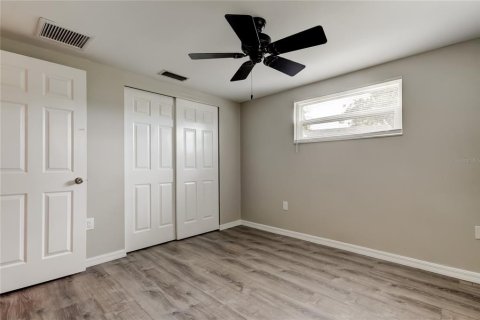 House in New Port Richey, Florida 2 bedrooms, 104.52 sq.m. № 1819170 - photo 30