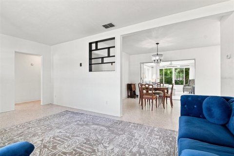 Villa ou maison à vendre à Saint Petersburg, Floride: 2 chambres, 124.86 m2 № 2291115 - photo 9