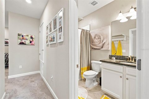 Townhouse in Lutz, Florida 3 bedrooms, 151.62 sq.m. № 2330173 - photo 28