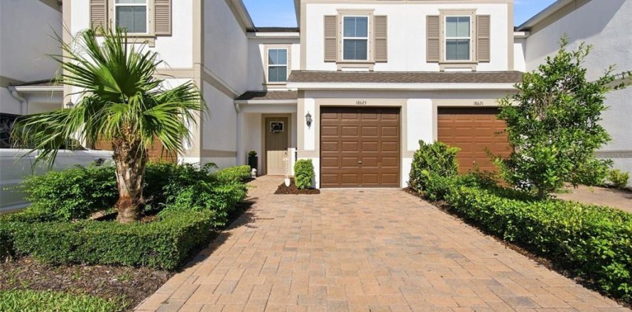Townhouse in Lutz, Florida 3 bedrooms, 151.62 sq.m. № 2330173