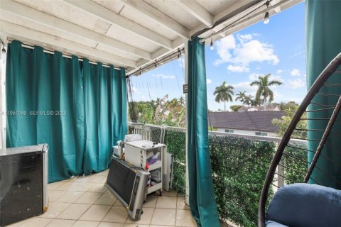 Villa ou maison à vendre à Hialeah, Floride: 4 chambres, 174.66 m2 № 2020067 - photo 8