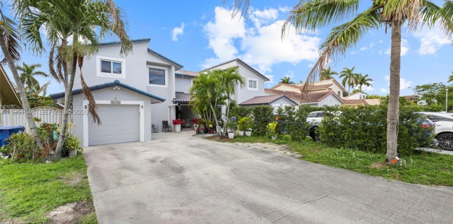 Villa ou maison à Hialeah, Floride 4 chambres, 174.66 m2 № 2020067