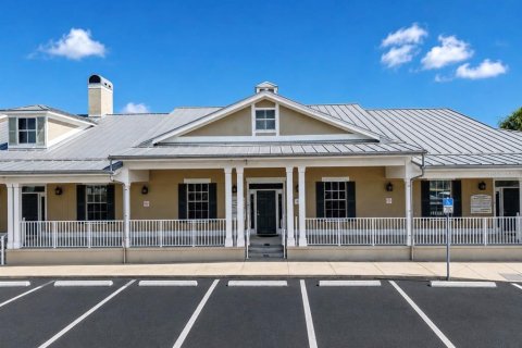 Commercial property in Apollo Beach, Florida 175.59 sq.m. № 2237659