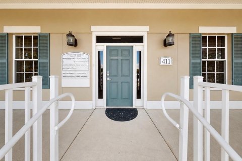 Commercial property in Apollo Beach, Florida 175.59 sq.m. № 2237659 - photo 3