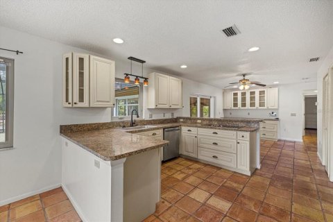House in Sarasota, Florida 4 bedrooms, 253.07 sq.m. № 1725461 - photo 9