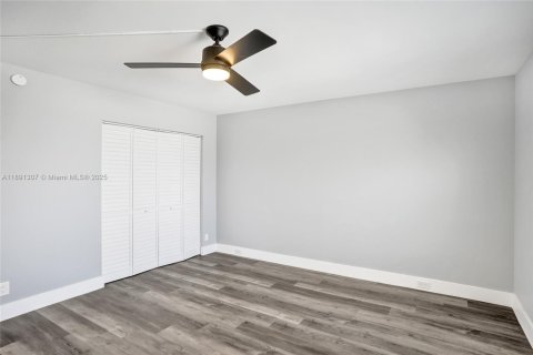 Condominio en venta en Coconut Creek, Florida, 2 dormitorios, 107.4 m2 № 2054838 - foto 25
