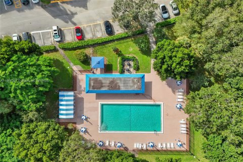 Condominio en venta en Coconut Creek, Florida, 2 dormitorios, 107.4 m2 № 2054838 - foto 3