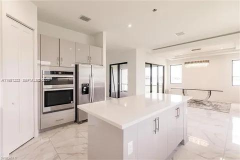 Купить виллу или дом в Аве Мария, Флорида 4 спальни, № 2006112 - фото 10