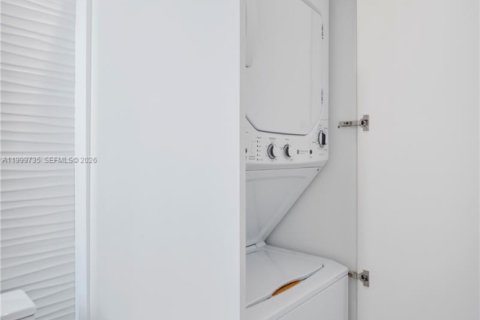 Immobilier commercial à vendre à Miami, Floride: 557.6 m2 № 2064422 - photo 20