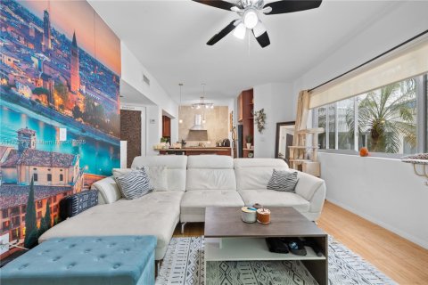 Condominio en venta en Miami Beach, Florida, 1 dormitorio, 42.18 m2 № 1473553 - foto 9