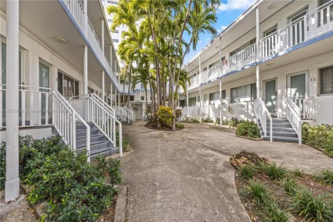 Condominio en venta en Miami Beach, Florida, 1 dormitorio, 42.18 m2 № 1473553 - foto 19