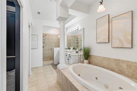Купить таунхаус в Тампа, Флорида 5 комнат, 235.97м2, № 2099455 - фото 27