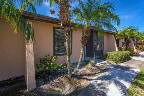 Casa en venta en Kissimmee, Florida, 2 dormitorios, 92.07 m2 № 1894394 - foto 18