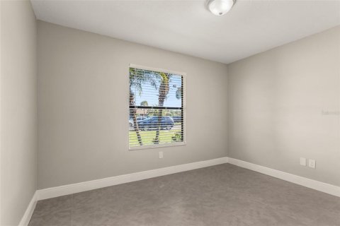 Casa en venta en Kissimmee, Florida, 2 dormitorios, 92.07 m2 № 1894394 - foto 13