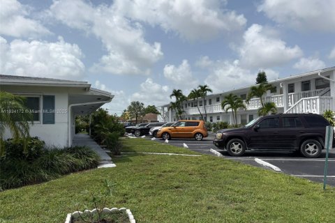 Condo in Margate, Florida, 2 bedrooms  № 1813962 - photo 6