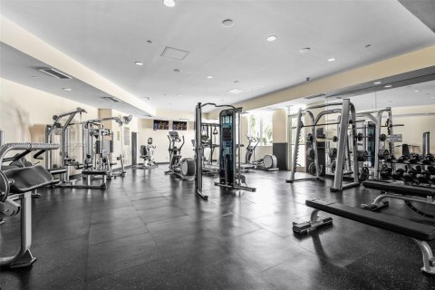 Condo in Miami, Florida, 1 bedroom  № 1953425 - photo 26