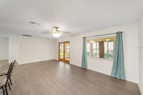 House in Ocala, Florida 2 bedrooms, 143.16 sq.m. № 1755222 - photo 11
