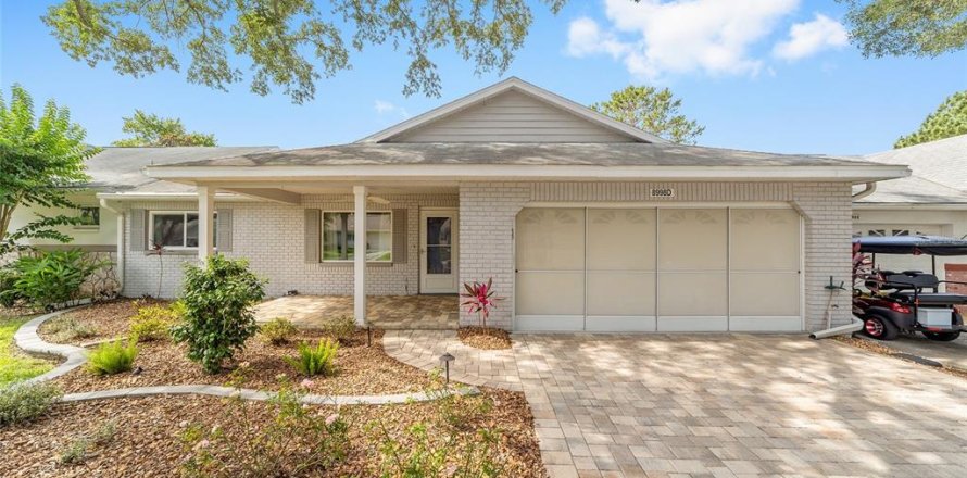 House in Ocala, Florida 2 bedrooms, 143.16 sq.m. № 1755222
