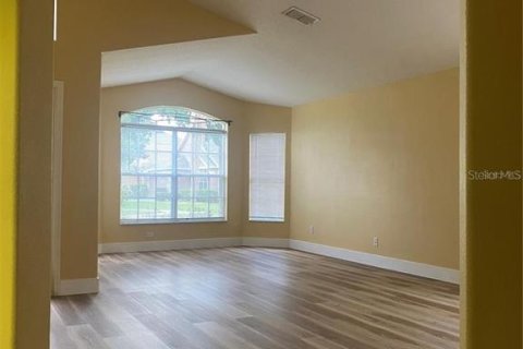 Casa en alquiler en Orlando, Florida, 4 dormitorios, 193.7 m2 № 2197588 - foto 3