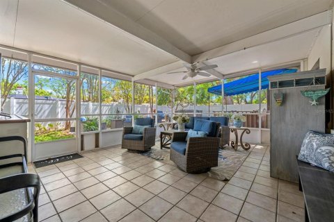 Villa ou maison à vendre à Tampa, Floride: 2 chambres, 167.41 m2 № 2094068 - photo 27
