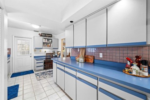 Villa ou maison à vendre à Tampa, Floride: 2 chambres, 167.41 m2 № 2094068 - photo 23
