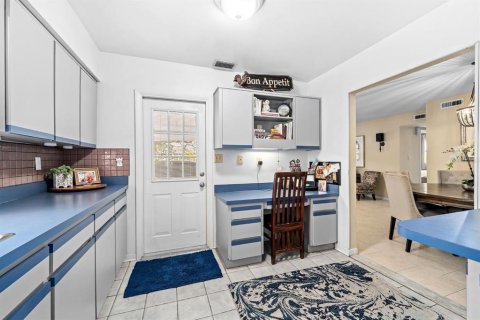 Villa ou maison à vendre à Tampa, Floride: 2 chambres, 167.41 m2 № 2094068 - photo 24