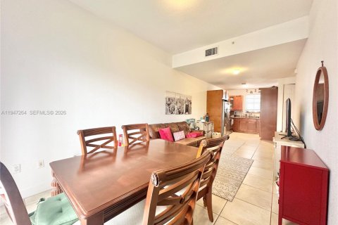 Adosado en alquiler en Miami, Florida, 2 dormitorios, 117.24 m2 № 2004289 - foto 9