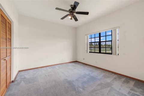 Immobilier commercial à louer à Homestead, Floride: 1 chambre, 273.69 m2 № 2170901 - photo 10