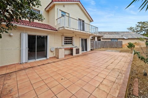 Villa ou maison à louer à Miami, Floride: 4 chambres, 186.18 m2 № 1996878 - photo 19