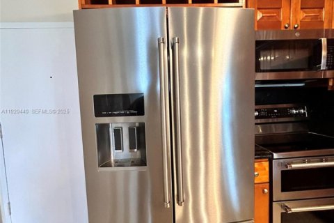 Condominio en venta en Miami, Florida, 3 dormitorios, 104.05 m2 № 1987776 - foto 8