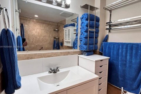 Condominio en venta en Miami, Florida, 3 dormitorios, 104.05 m2 № 1987776 - foto 20