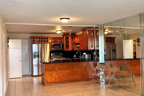 Condominio en venta en Miami, Florida, 3 dormitorios, 104.05 m2 № 1987776 - foto 10