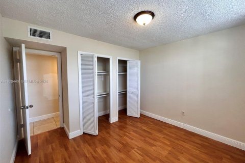 Condominio en venta en Miami, Florida, 3 dormitorios, 104.05 m2 № 1987776 - foto 28