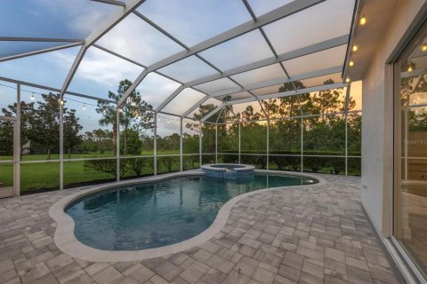 House in Bradenton, Florida 5 bedrooms, 334.91 sq.m. № 1826666 - photo 4