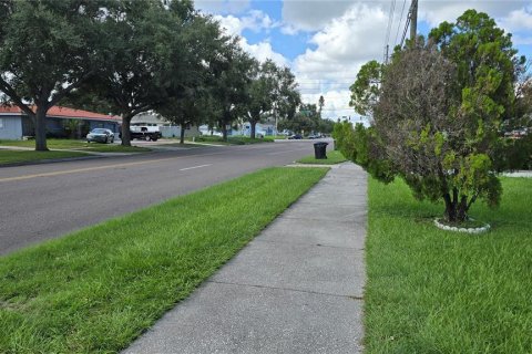 Villa ou maison à vendre à Saint Petersburg, Floride: 3 chambres, 121.79 m2 № 1908820 - photo 8