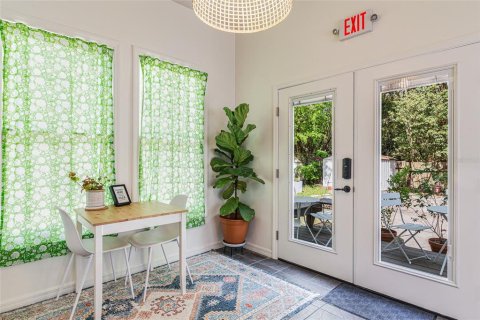 Propiedad comercial en alquiler en Gainesville, Florida, 189.8 m2 № 1893651 - foto 17