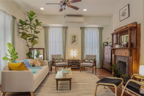 Propiedad comercial en alquiler en Gainesville, Florida, 189.8 m2 № 1893651 - foto 10