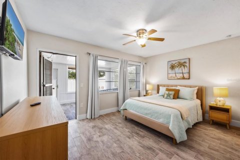 House in Holmes Beach, Florida 2 bedrooms, 109.62 sq.m. № 1812498 - photo 13