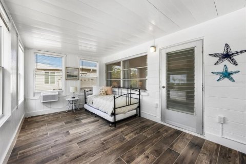 House in Holmes Beach, Florida 2 bedrooms, 109.62 sq.m. № 1812498 - photo 16