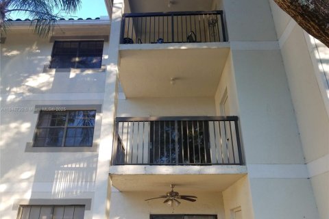 Condo in Coral Springs, Florida, 2 bedrooms  № 1850679 - photo 3